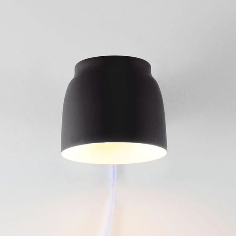Moderne Wandlamp van IJzer en Hout – Zwart, Wit of Grijs