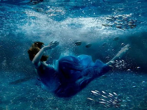 Foto Art - 'The fallen ballerina'