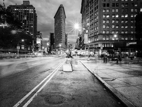 Foto Art - 'Flatiron dusk shot' (black & white)