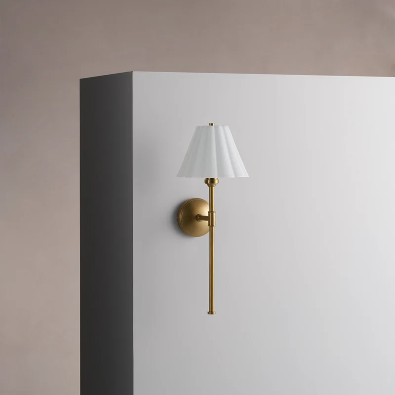 Cotswold Wall Light Fine Porcelain - Antique Brass