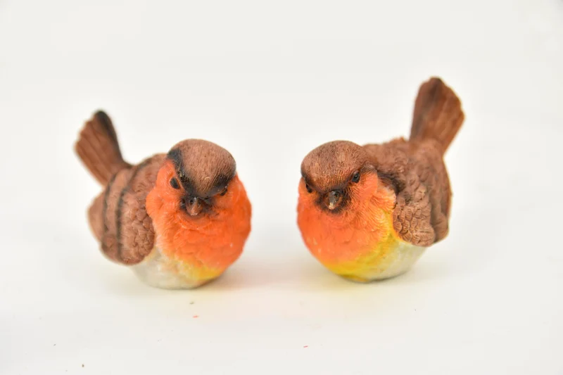 VOGEL ROODBORSTJE 6X4X5.5 CM 2 ASS