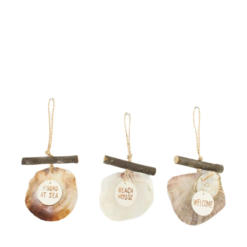 Hanger nature with shells 11x18x2cm 3 assorti Natural