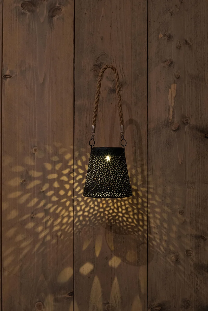 SOLAR LAMP ZWART TOUW 12X12CM/ HANGTAG