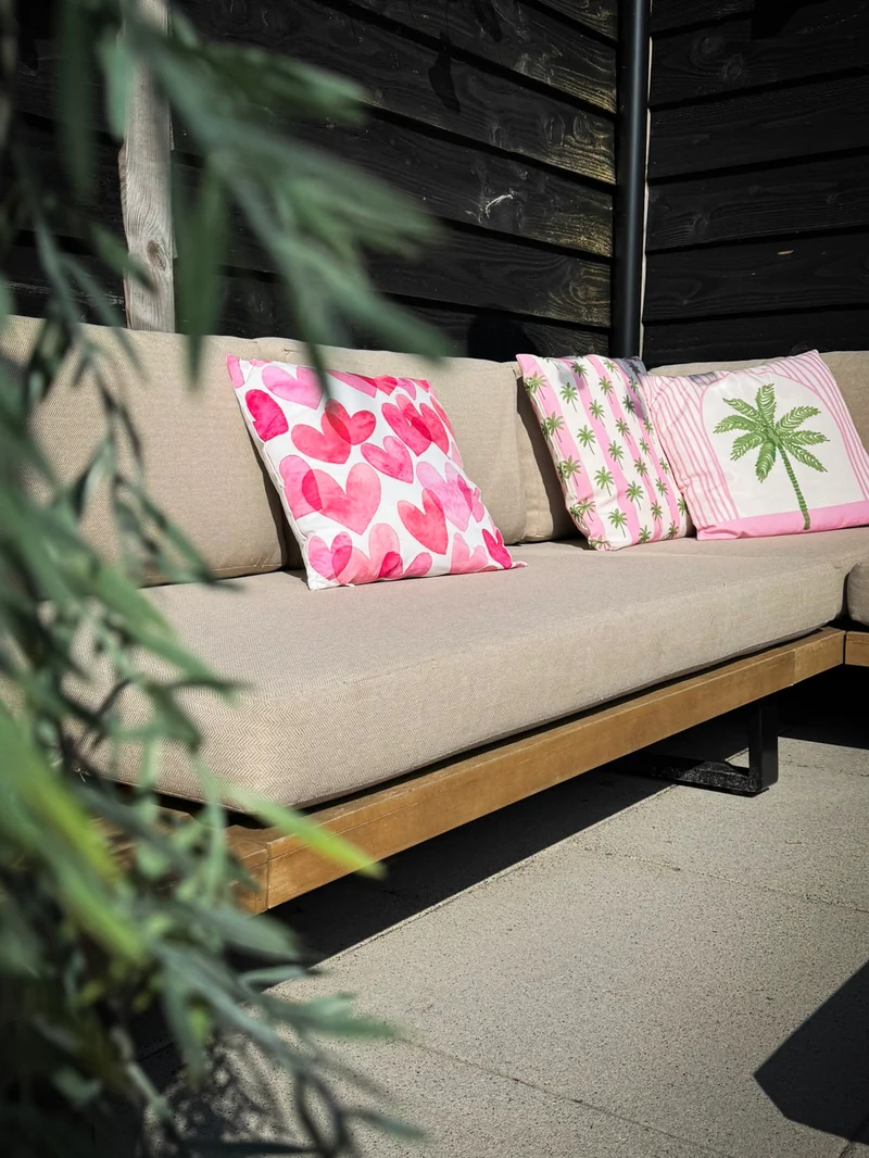 pc. 1 outdoor pillow "hearts" pink 45x45 cm