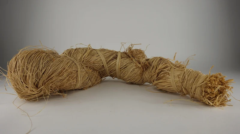 Bundel raffia ca 1 kg