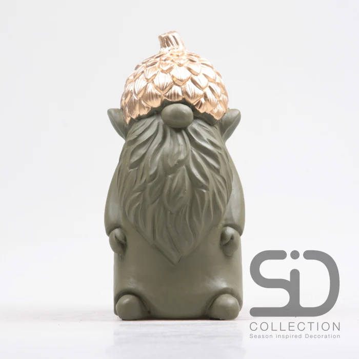 GNOME MET EIKEL CEMENT 12X11.5X23.5 CM OLIJFGROEN