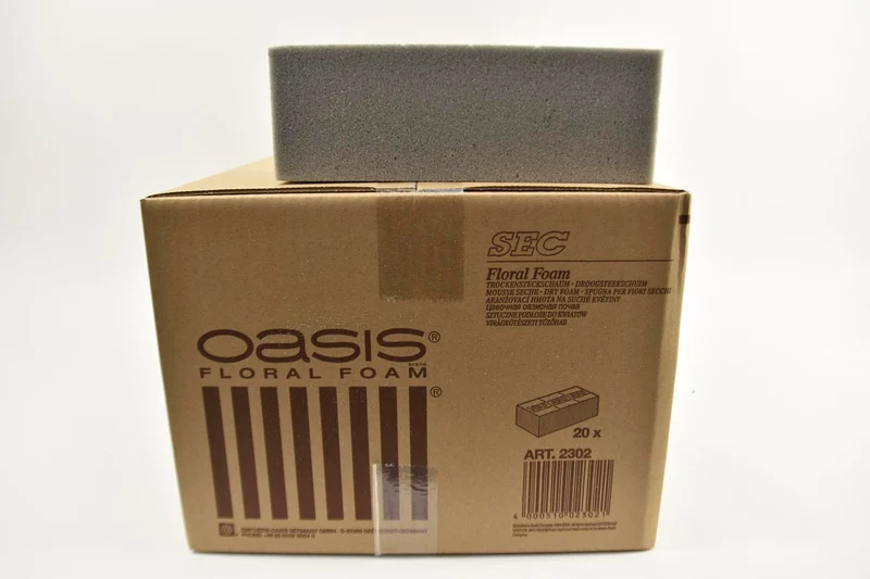 Doos á 20 blok steekschuim sec oasis voor droog en zijdebloemen