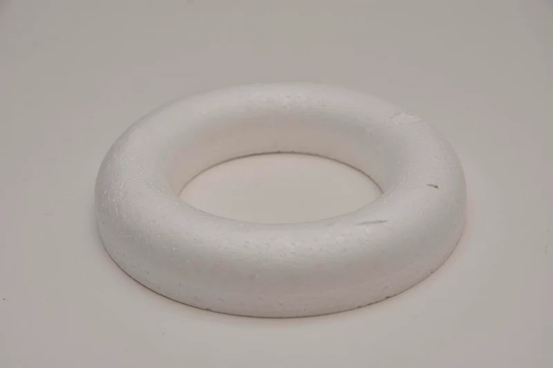 RING Ø 17 x 3 cm half rond styropor