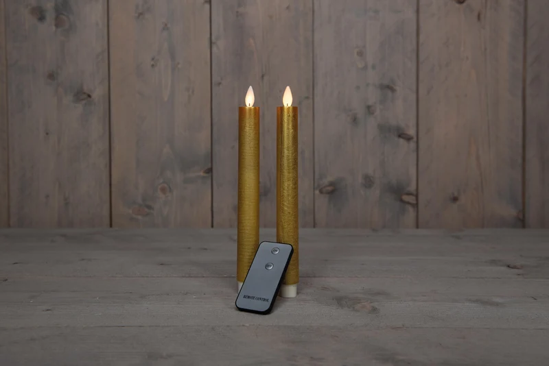 DINERKAARS B.O. 2ST GOUD RUSTIEK WAX 23CM BEWEGENDE VLAM MET AFSTANDSBEDIENING 2X2AAA