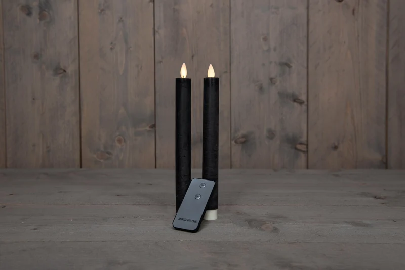 DINERKAARS B.O. 2ST ZWART RUSTIEK WAX 23CM BEWEGENDE VLAM MET AFSTANDSBEDIENING 2X2AAA
