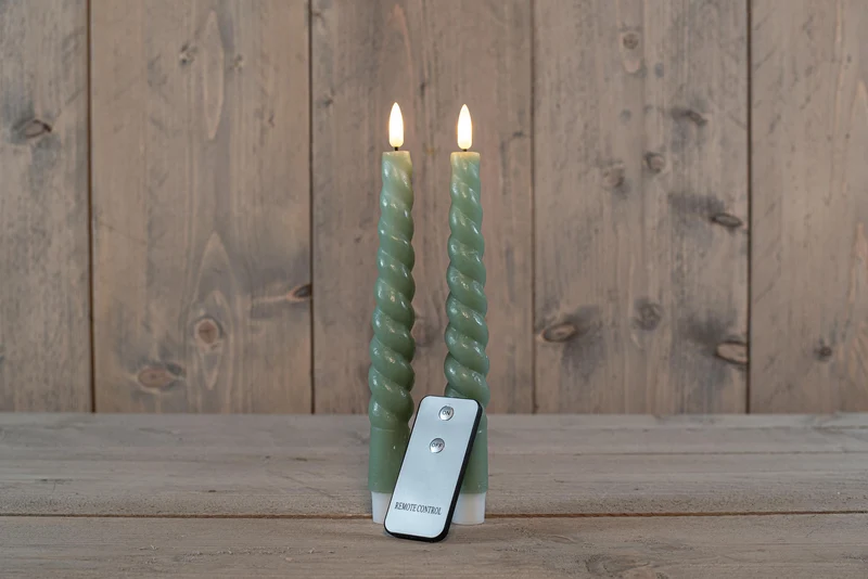 DINERKAARS B.O. 2ST JADE GROEN SWIRL WAX 23CM 3D LONT MET AFSTANDSBEDIENING 2X2AAA