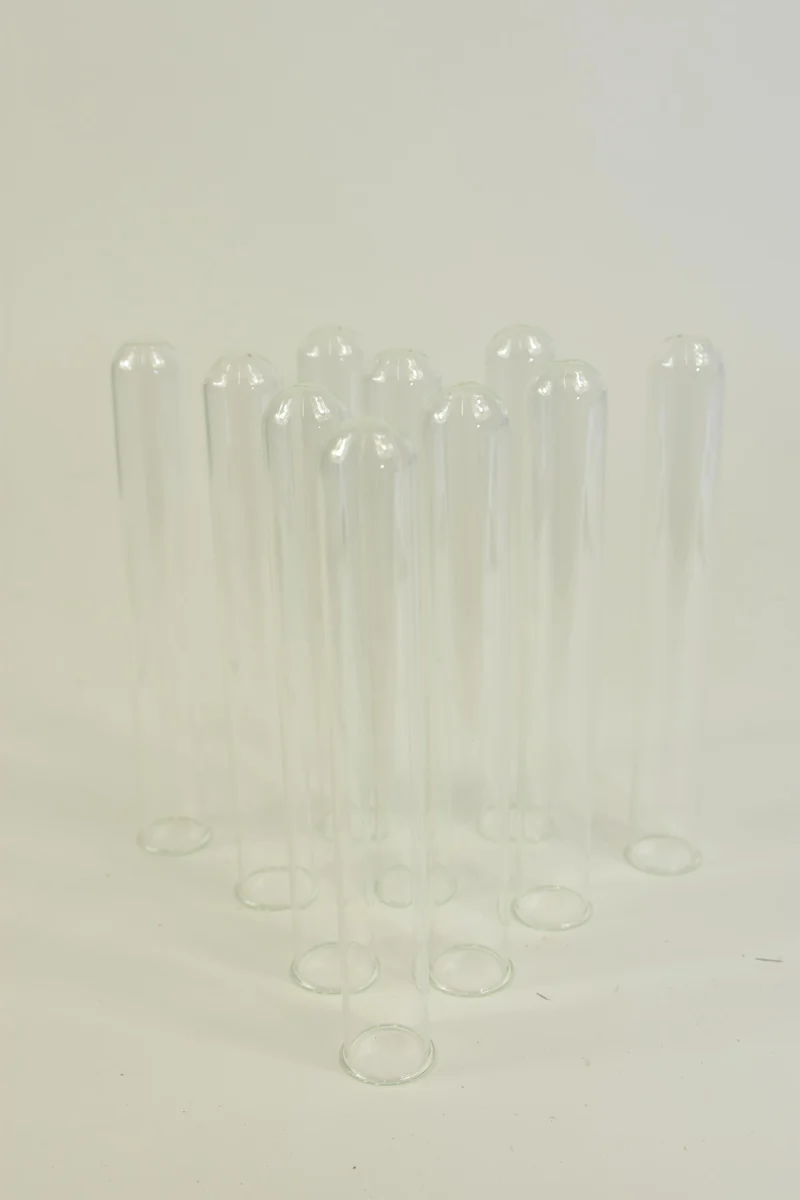 Pak á 10 glazen reageerbuisjes met randje D2 H15cm