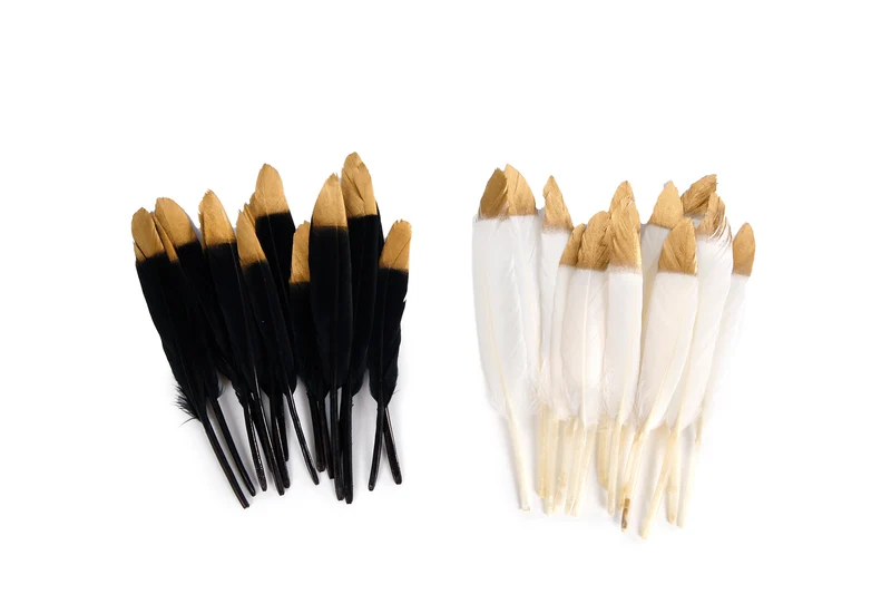Veren 15cm wit/goud en zwart/goud assortie 15 stuks in zakje
