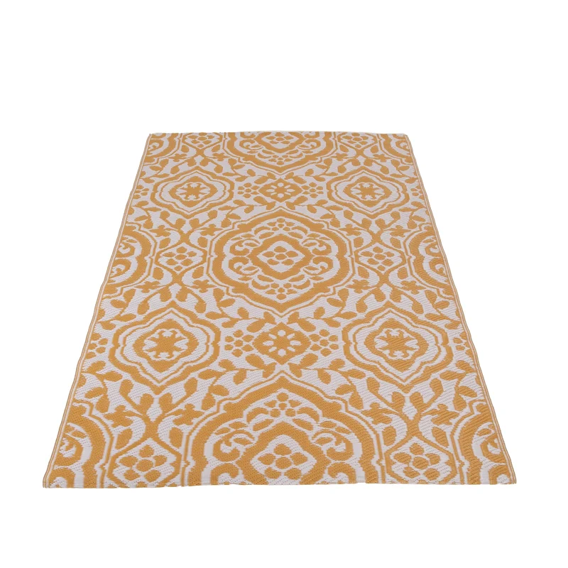 BUITENTAPIJT OKERGEEL-WIT 118X180CM GERECYCLED