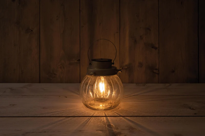 SOLAR GLAZEN POT ROND MET RETRO LAMP GOUD 15X15CM