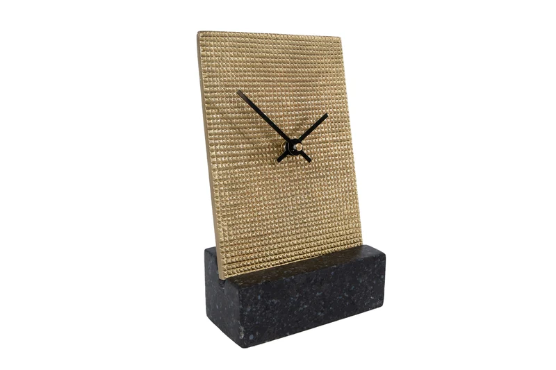 Klok "Pepijn" L oud messing aluminium 15x5x27cm