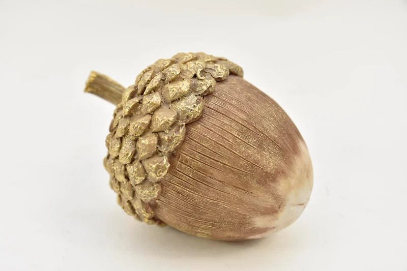 EIKEL BRUIN GOUD 9X9X12.5 CM