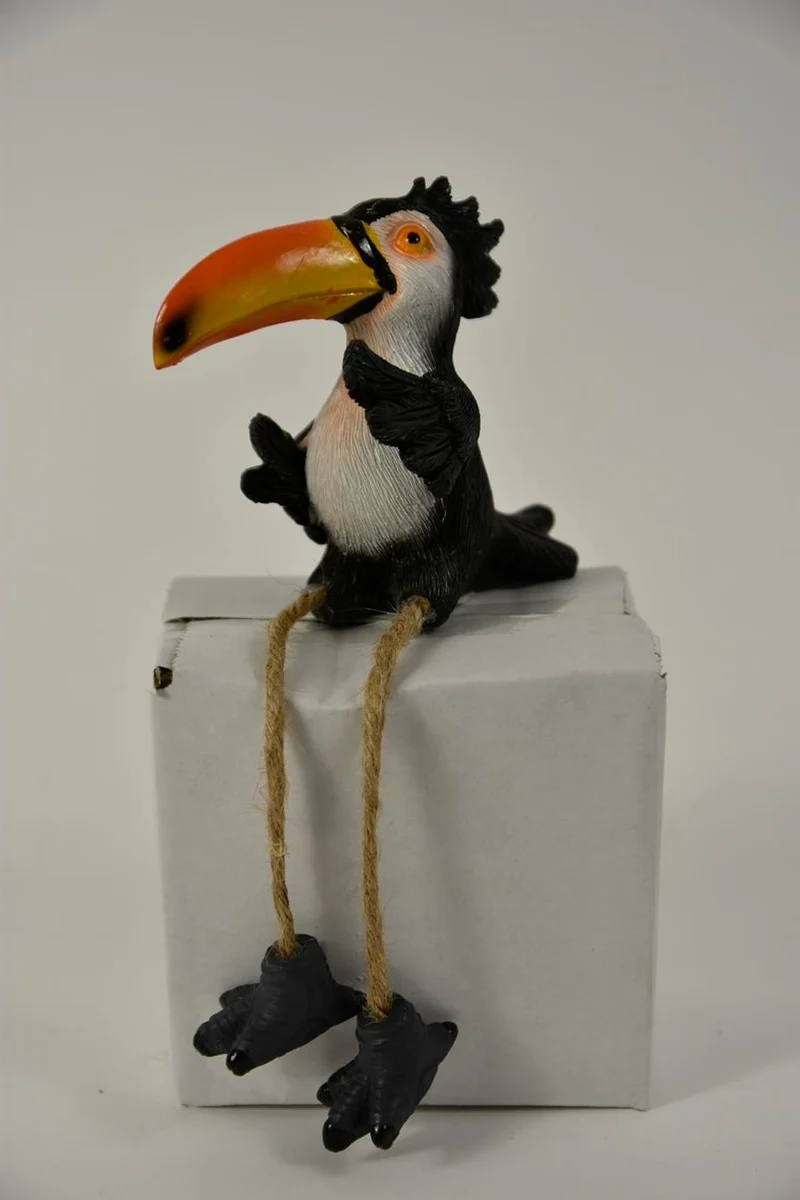 TOEKAN MET BUNGELBEENTJES 8X6X17 CM