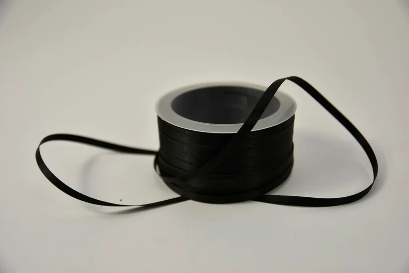 Satijnlint 6 mm x 50 mtr zwart
