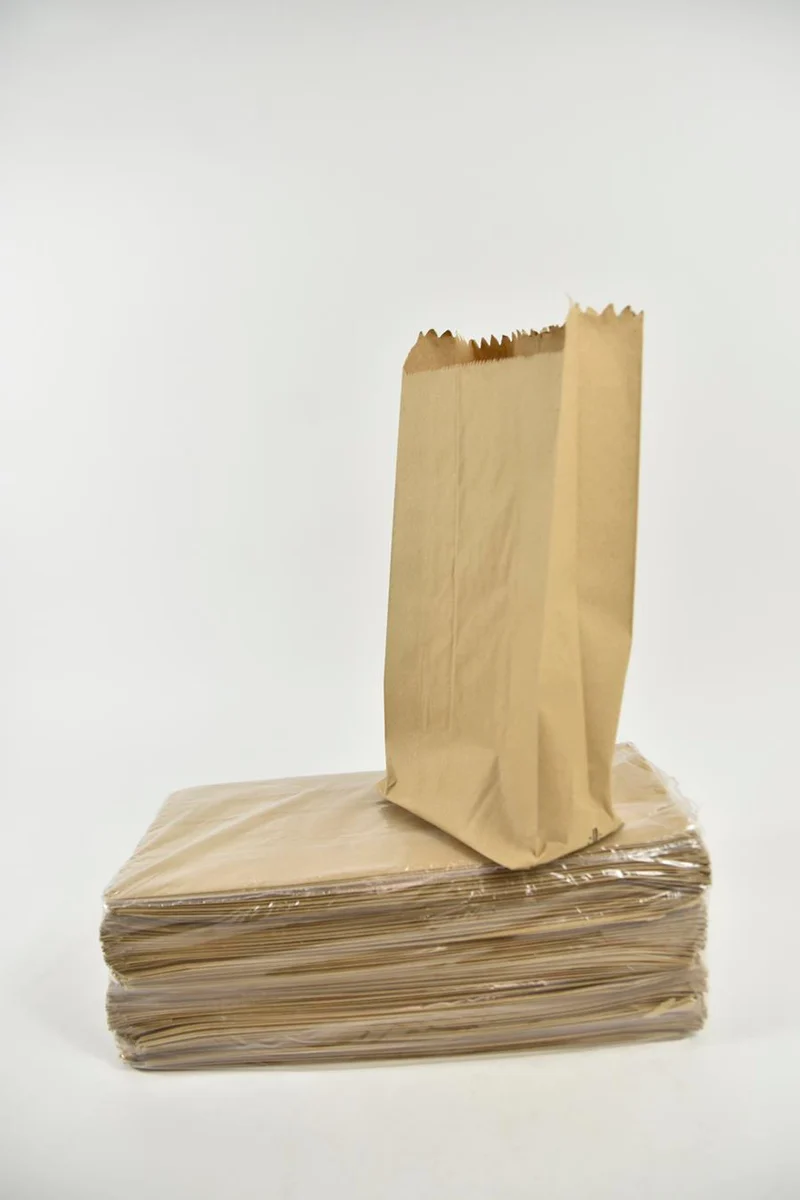 Pak a 250 papieren zak gerecycled bruin 17+7x35cm 70gr.