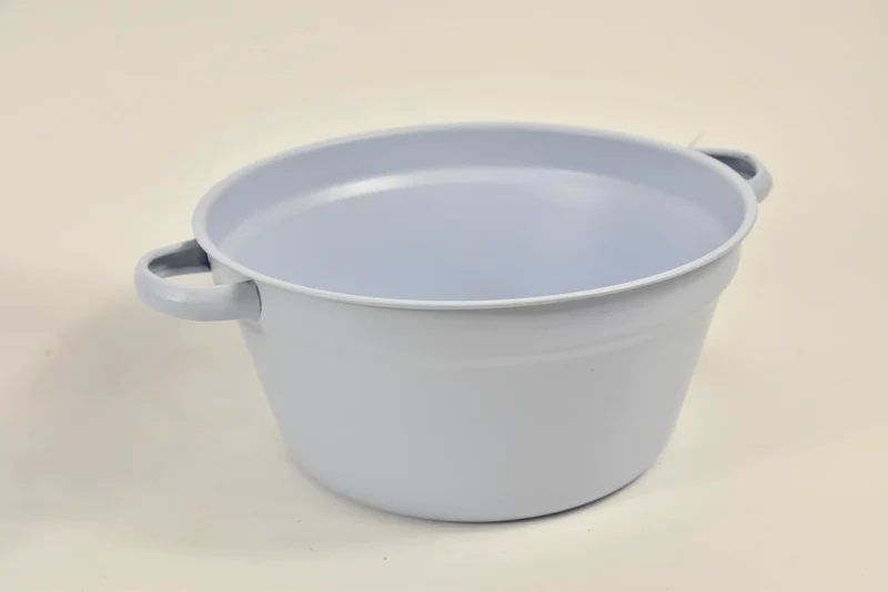 Zinken teil met handvaten pastelblauw D25 H12cm
