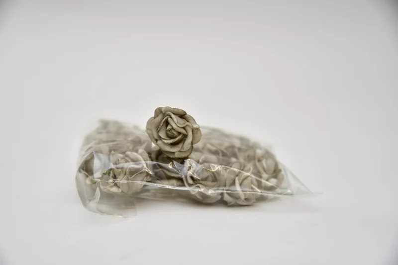 Foam rose 2,5cm 20pc light grey ''de luxe''
