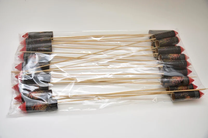 Pak á 25 Vuurpijl deco 9,5cm op lange stok 50cm