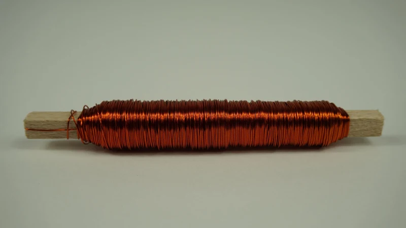 Klosje draad d en d gekleurd oranje