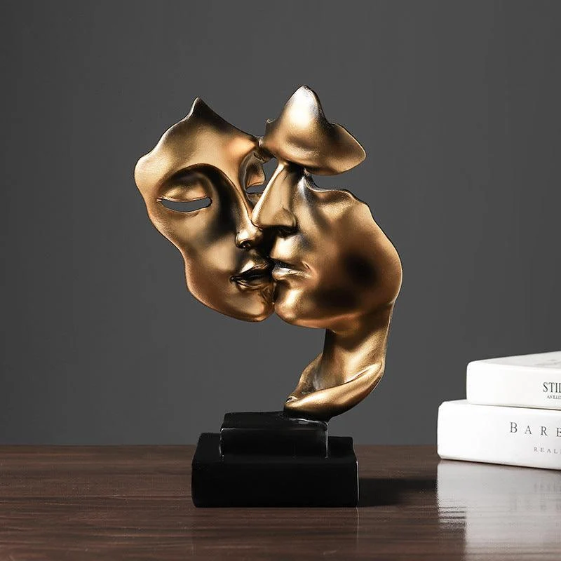 EternalEmbrace – Luxe Romantische Sculptuur met Tijdloze Elegantie