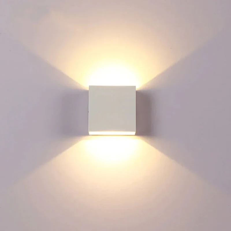 Kabo – Design Wandlamp met Bewegingssensor & Minimalistisch Ontwerp