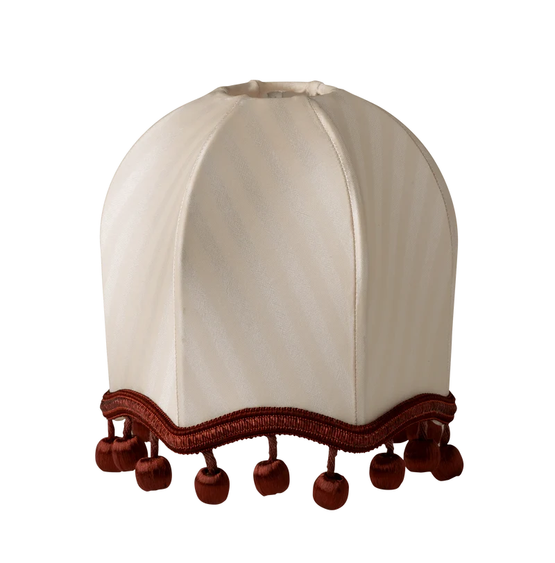 Vintage-Style Hexagon Scallop Cream Cotton with Auburn Pom