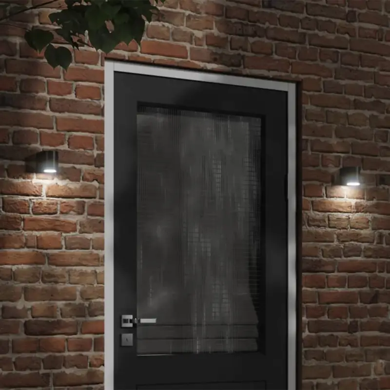 Buitenwandlamp met gegoten aluminium en IP44 klasse voor buitengebruik
