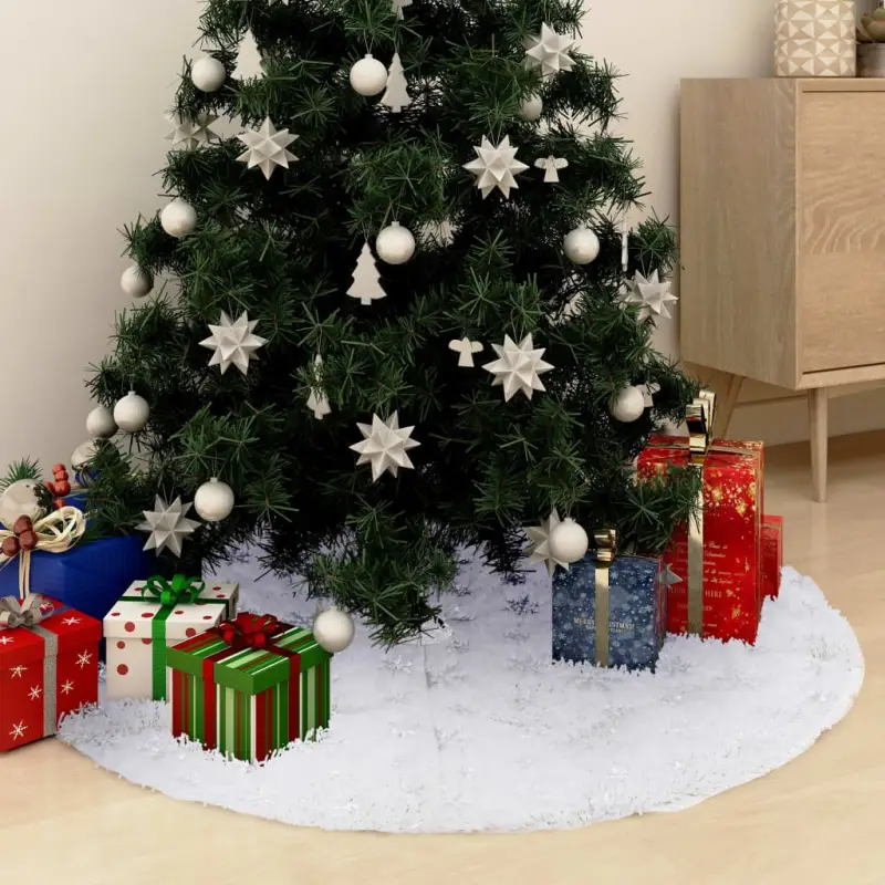 Luxe kerstboomrok met bont voor een warme kerstversiering