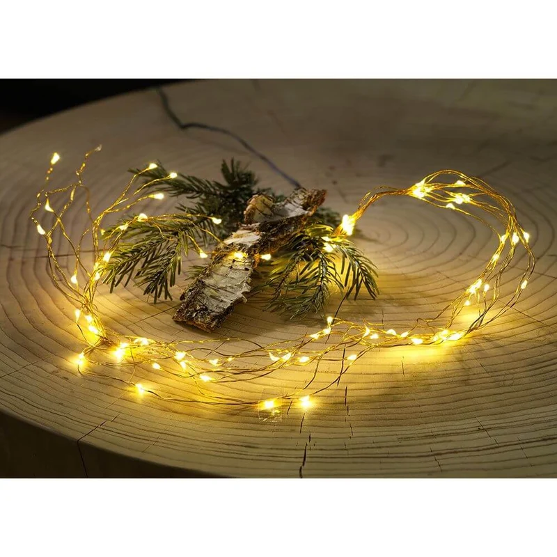 LED Tropfenlametta 26 Stränge mit 27 Dioden 702 Warmweiße Dioden goldfarbener Draht