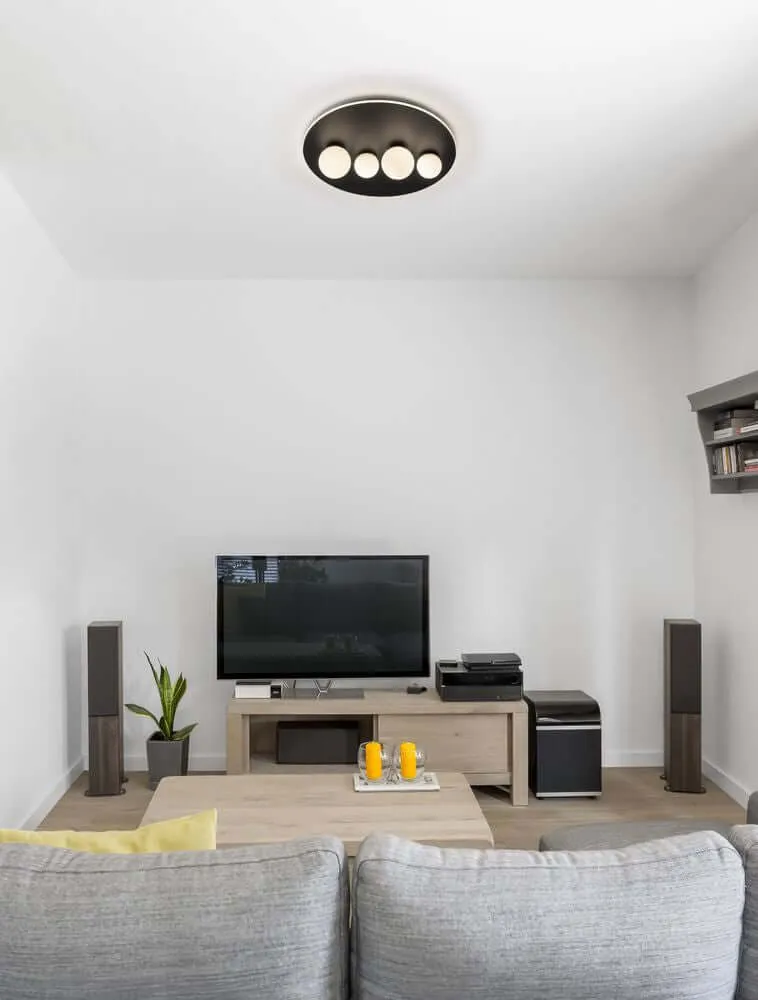 Velna LED Deckenleuchte 4-flammig Ø 62,2cm 3000K Schwarz