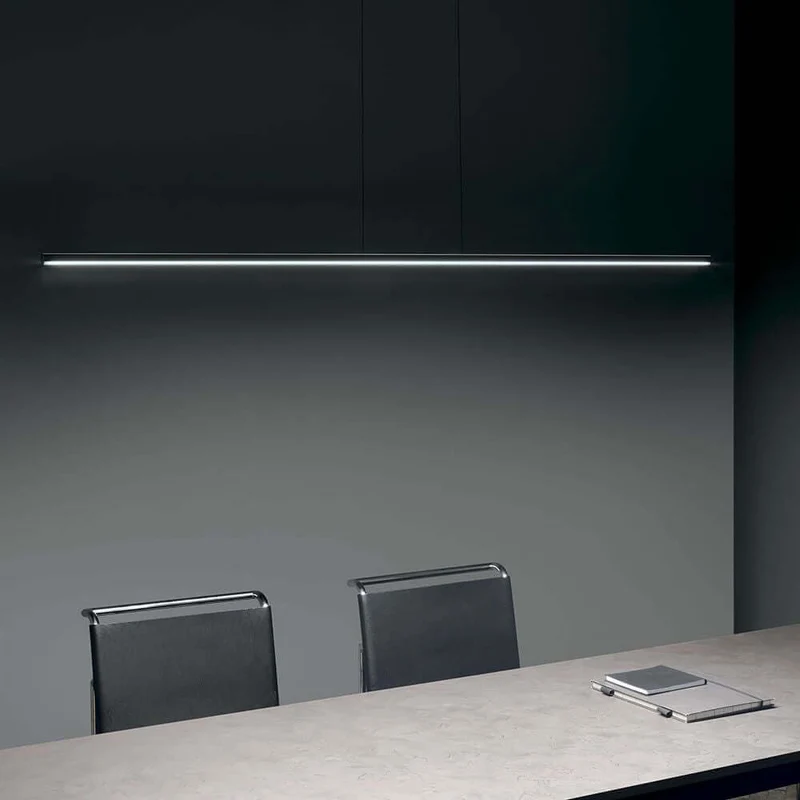 Straight P1 LED-Pendelleuchte Small