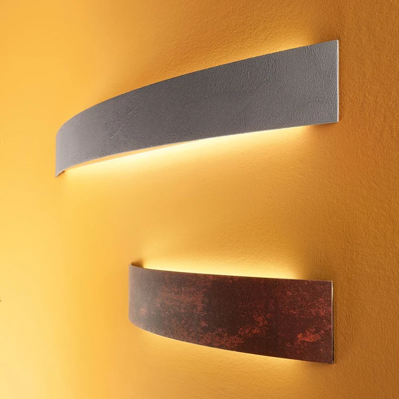 Curvè LED-Wandleuchte Small