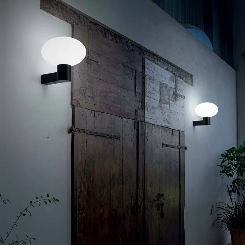 Clio Außen-Wandlampe IP44