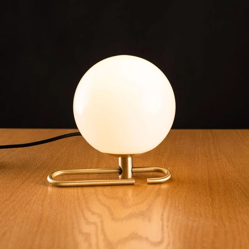 Artemide NH 1217 Tischlampe
