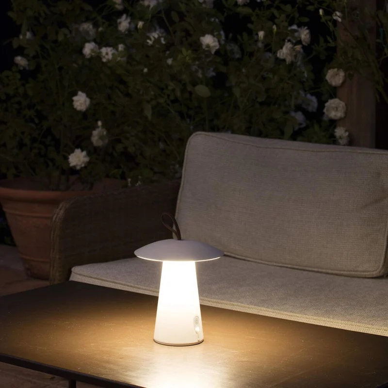 Task Outdoor LED-Tischlampe USB IP54 Weiß