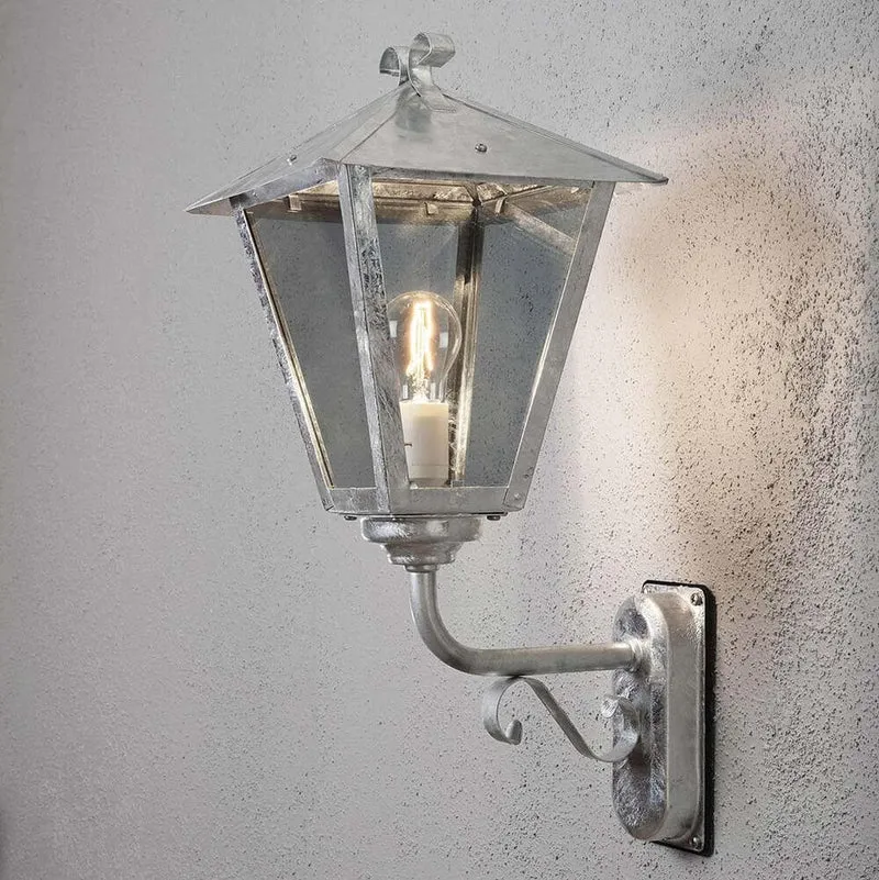Benu Außen-Wandleuchte galvanisierter Stahl, rauchfarbenes Acrylglas