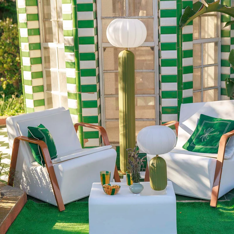 RACHEL SOLAR STAANDE LAMP