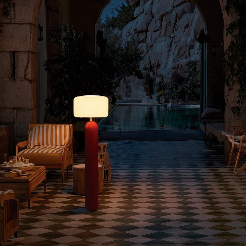 PHOEBE SOLAR STAANDE LAMP