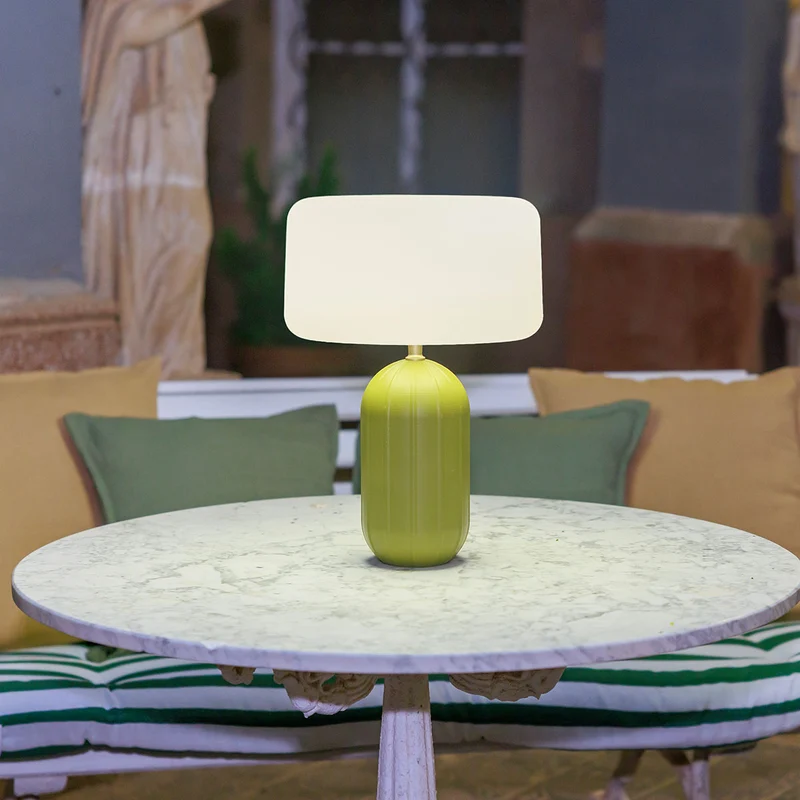 PHOEBE TAFELLAMP OP ZONNE-ENERGIE