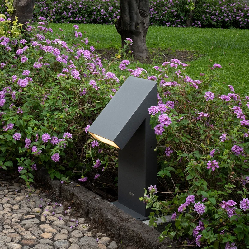 Artemide Chilone Outdoor Bollard