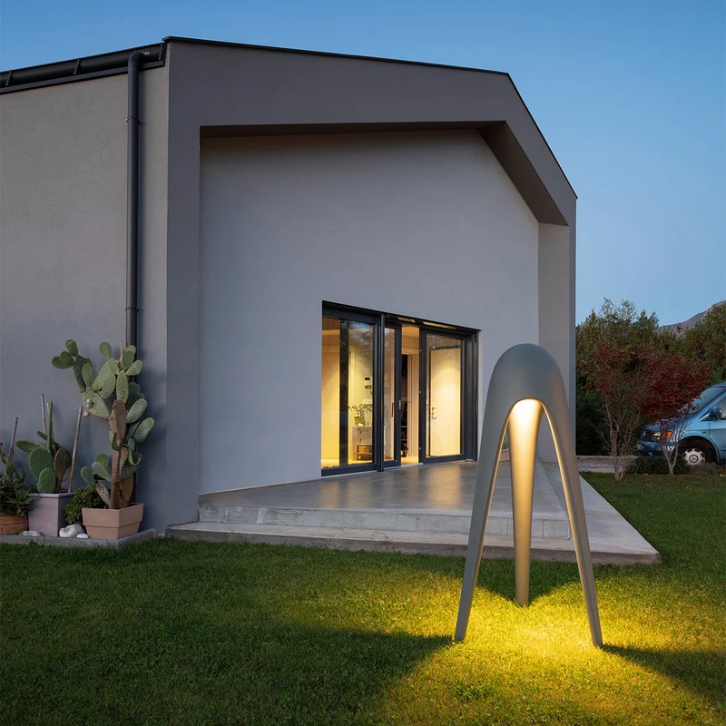 Martinelli Luce Cyborg Big Outdoor floor lamp
